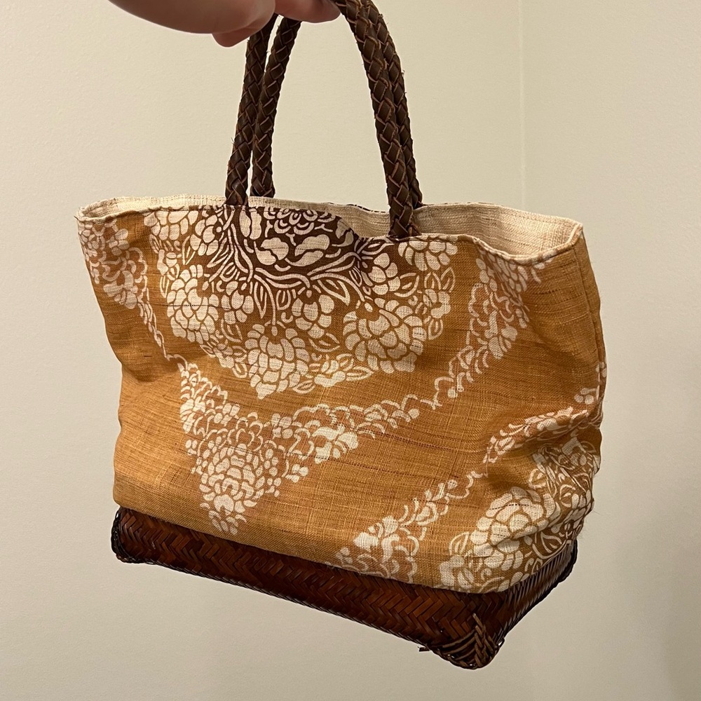 Nakagawa Masashichi Shoten Japanese Linen Tote Bag with Woven Rattan Base